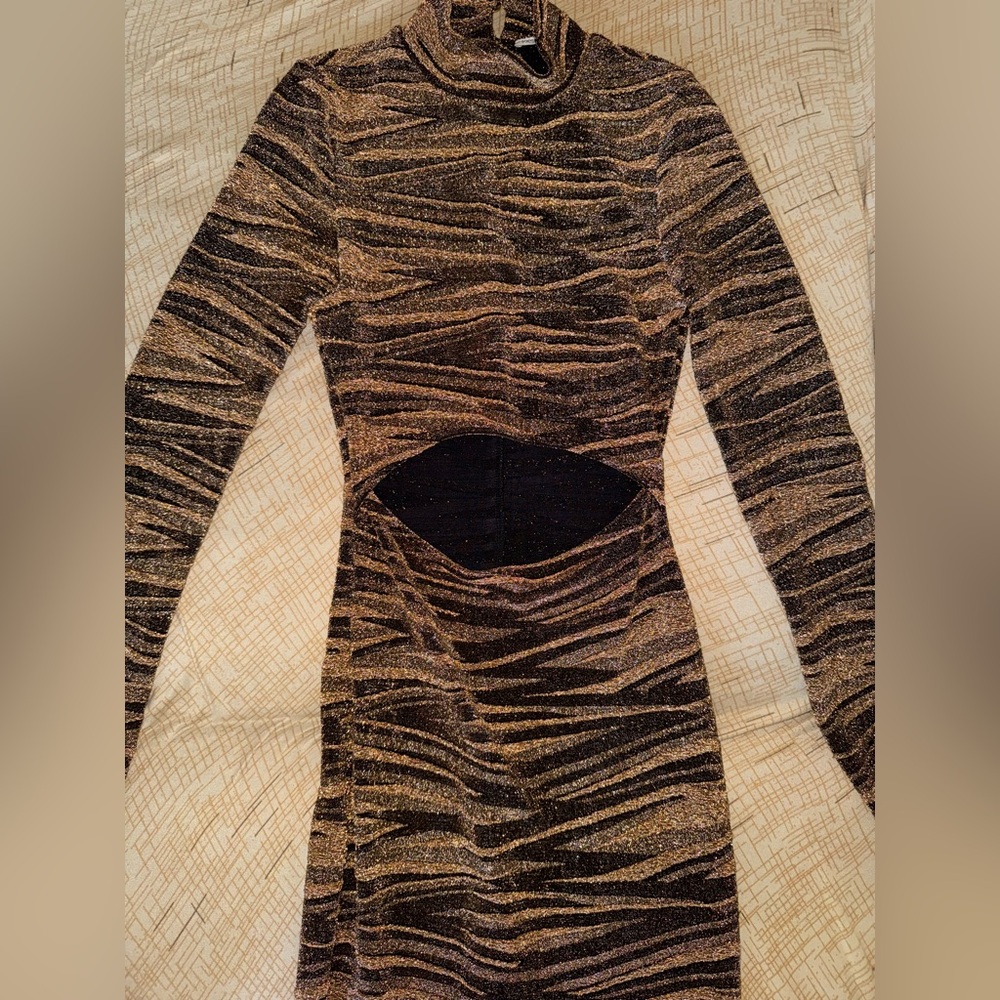 Fashion Nova Gold Sparkle Long Sleeve Dress
